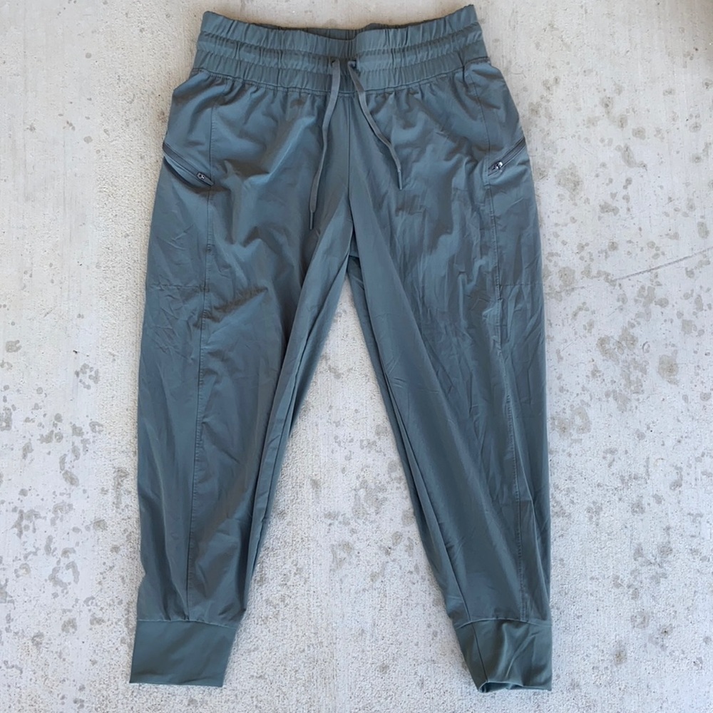 Athletic Works Women’s Joggers - Medium